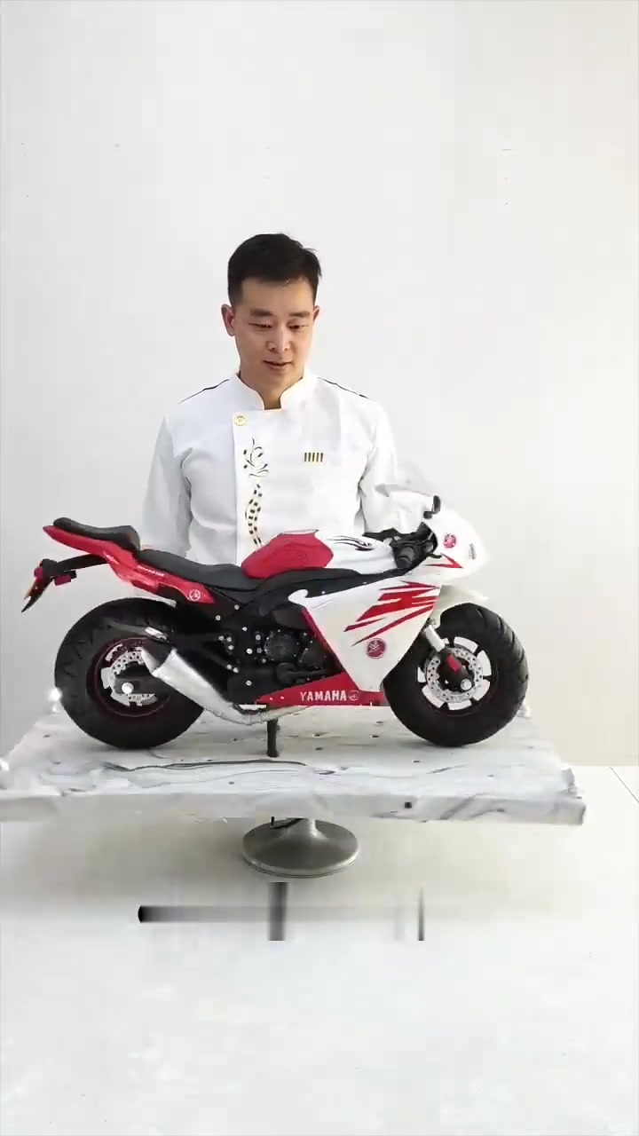 搏一搏，单车变摩托。赌一赌，摩托变路虎。拼一拼，黄土变白金。干一干，梦想就实现