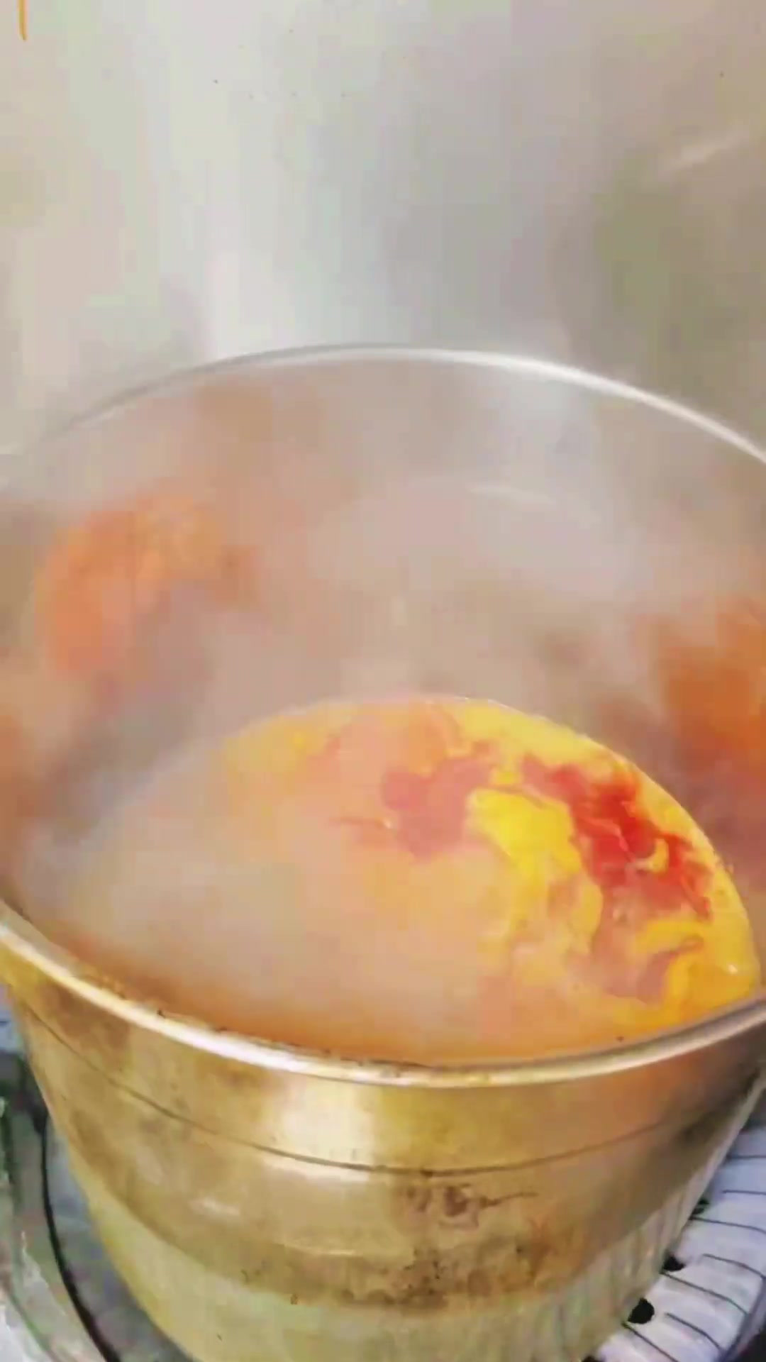 冬阴功汤Tom yum：泰国特色酸辣汤，冬季首选