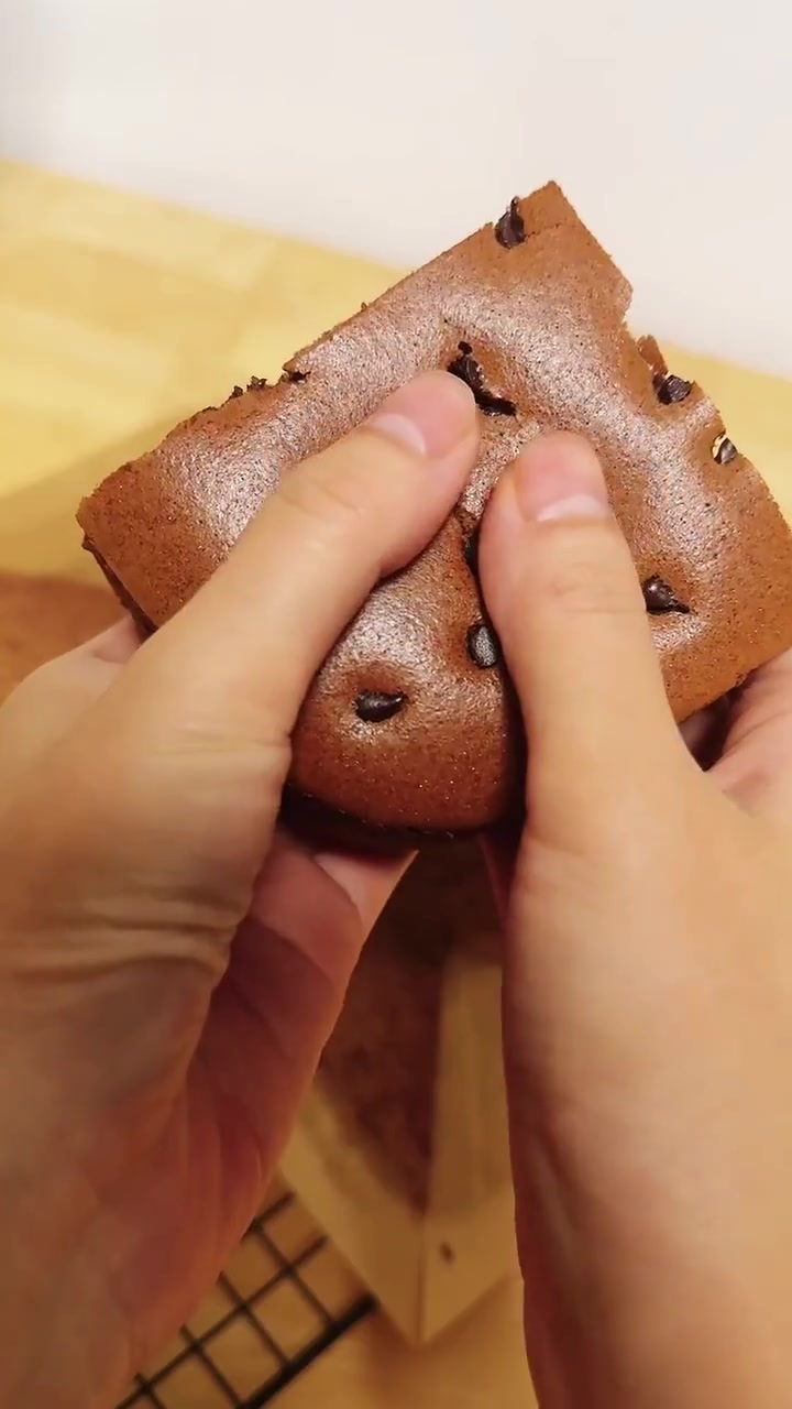 可可挑战第三弹！六寸可可古早蛋糕