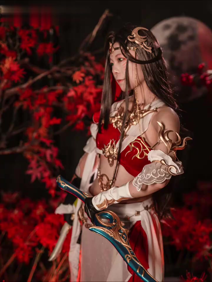 剑网三因缘烛影(朔雪)明教成女cos正片