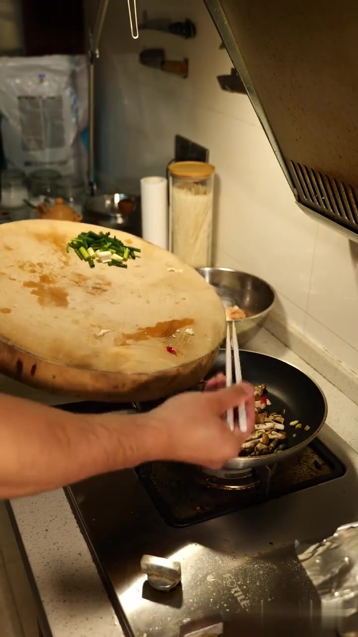 偶尔来一餐，尝尝水润的煮鸡胸