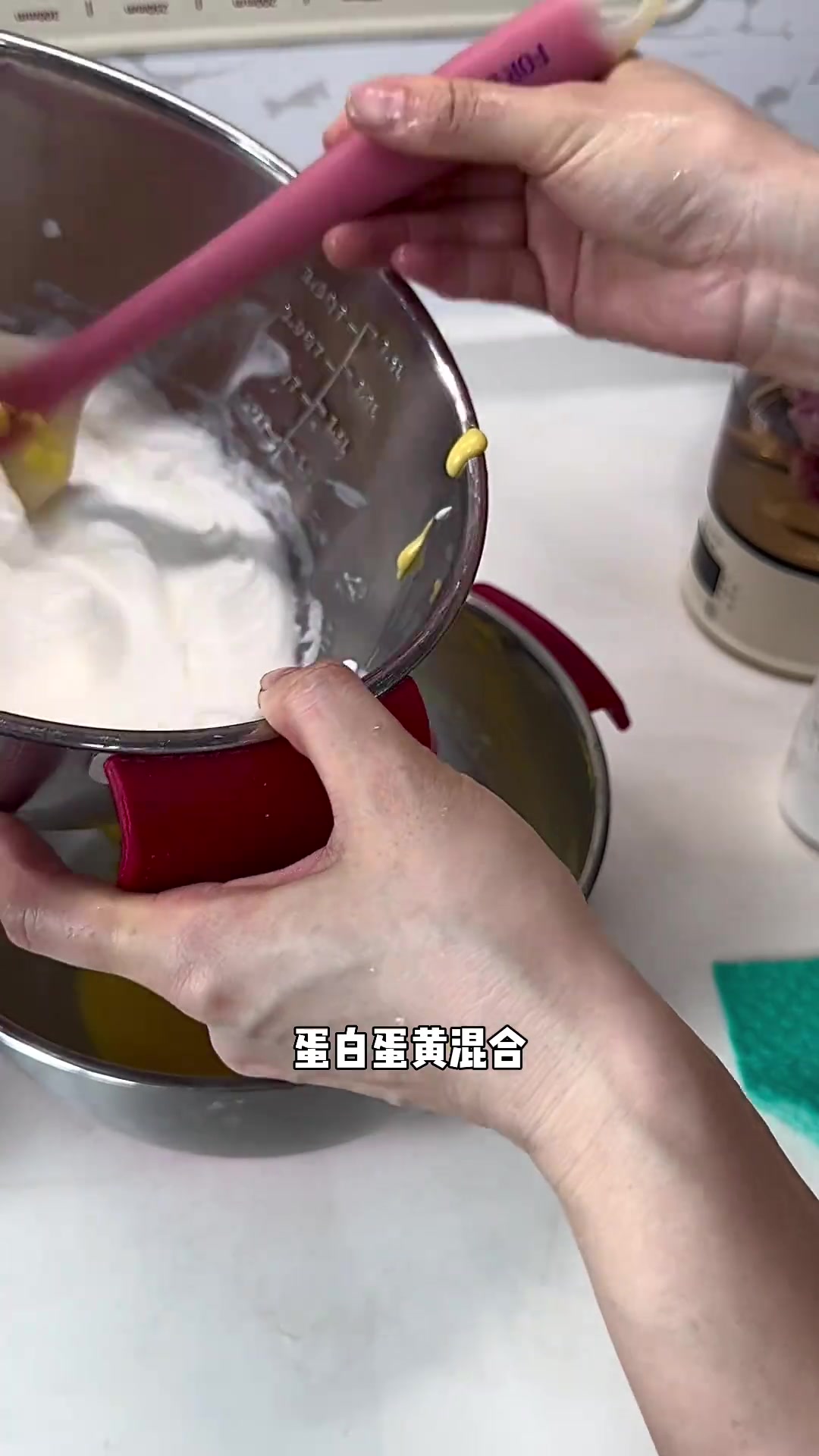 六寸戚风蛋糕超详细教程，兔妈改良八年无失败