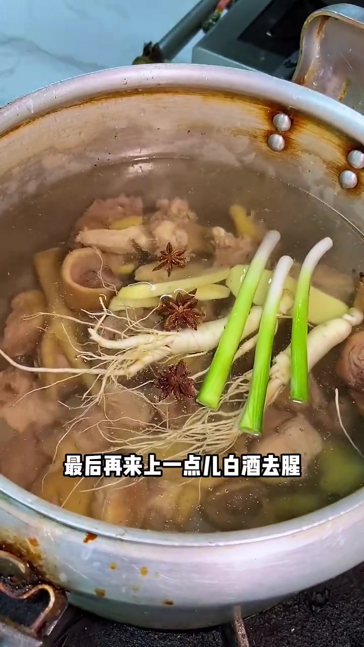 自己买大公鸡加人参清炖滋补美味超简单