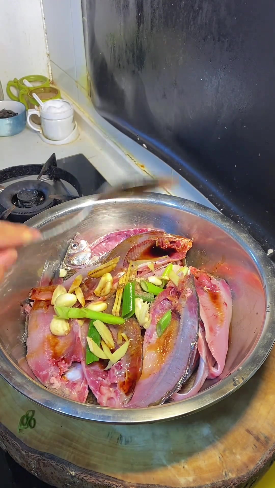 在家做干炸小鲫鱼外酥里嫩连刺都能吃的秘诀