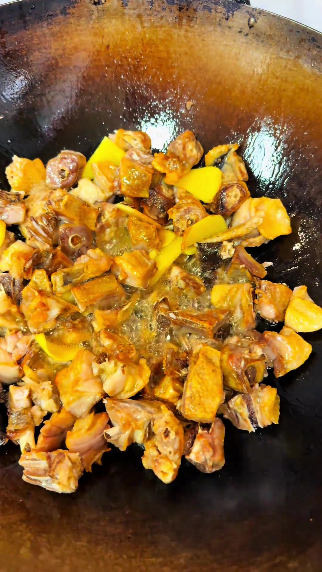 年前腌的腊鸡咋吃?快来分享下做法