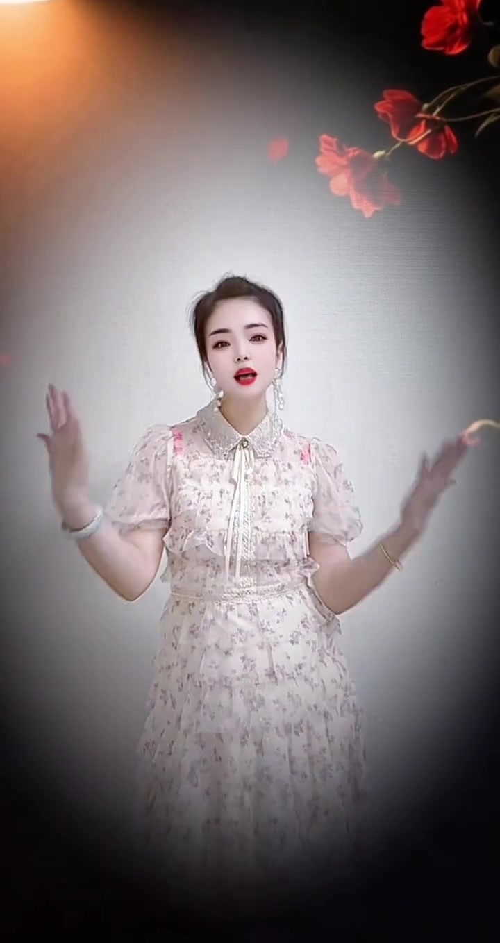 经常微笑,能改变面部肌肉走向,让面相更加亲和友善