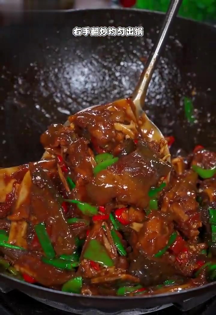 分享简单易学的红烧甲鱼美味做法！