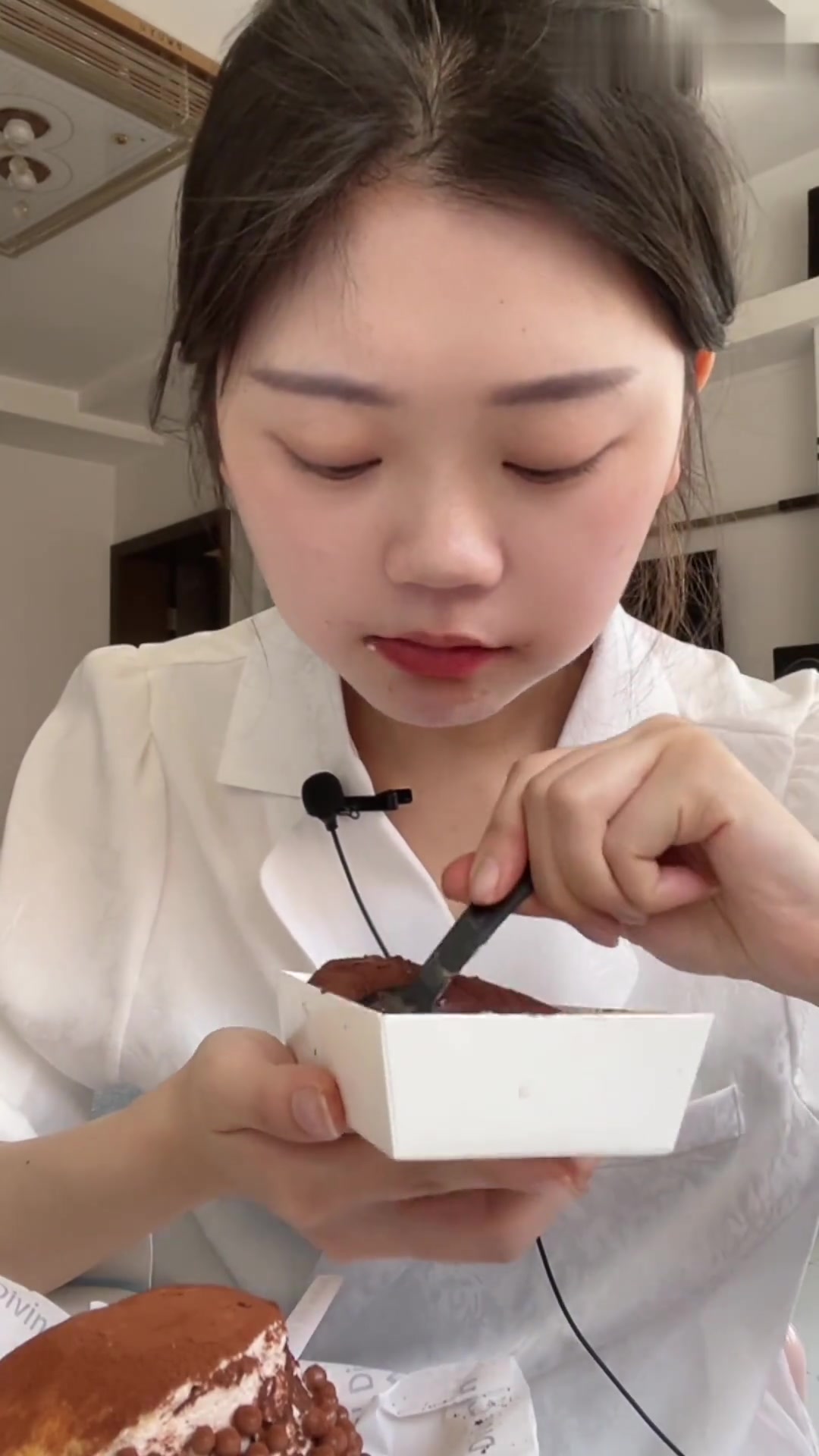 巧克力甜品局!这是我吃过奶油最多的面包