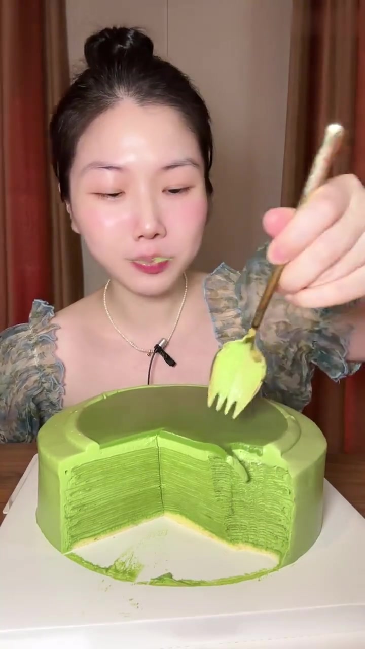 哈喽抹茶千层蛋糕快来看看啥样