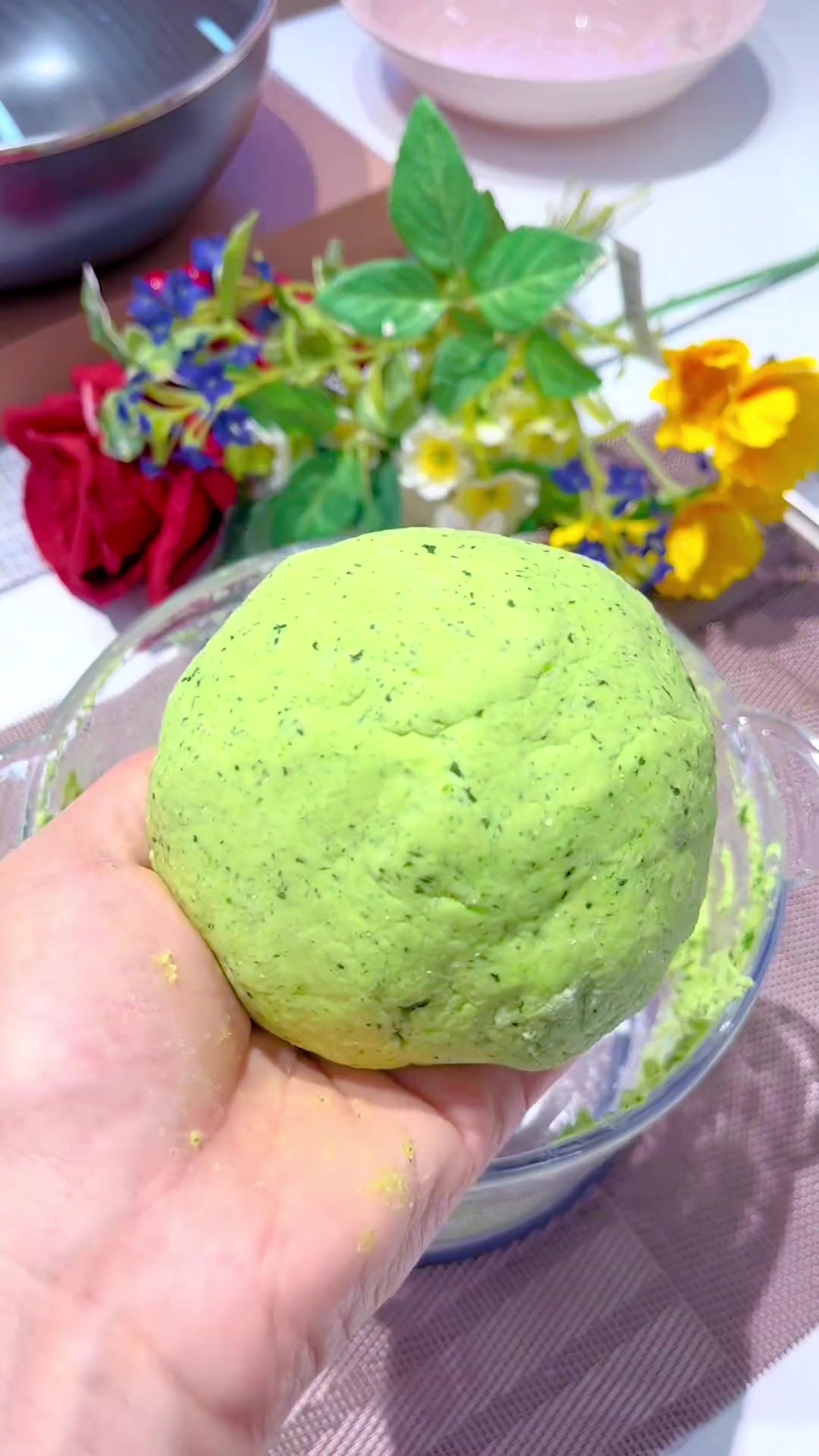 用绞肉机搅搅就能做蔬菜馒头，全程不沾手超蓬松