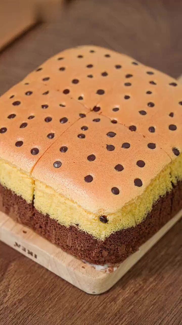 油管超火多层巧克力古早蛋糕，材料费仅13元！