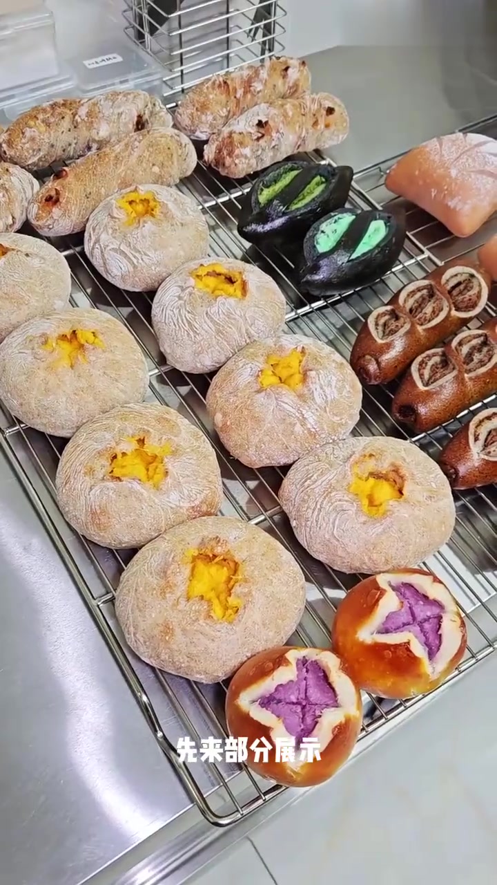 面包创业vlog｜芋泥季到啦！终于不用天黑才下班