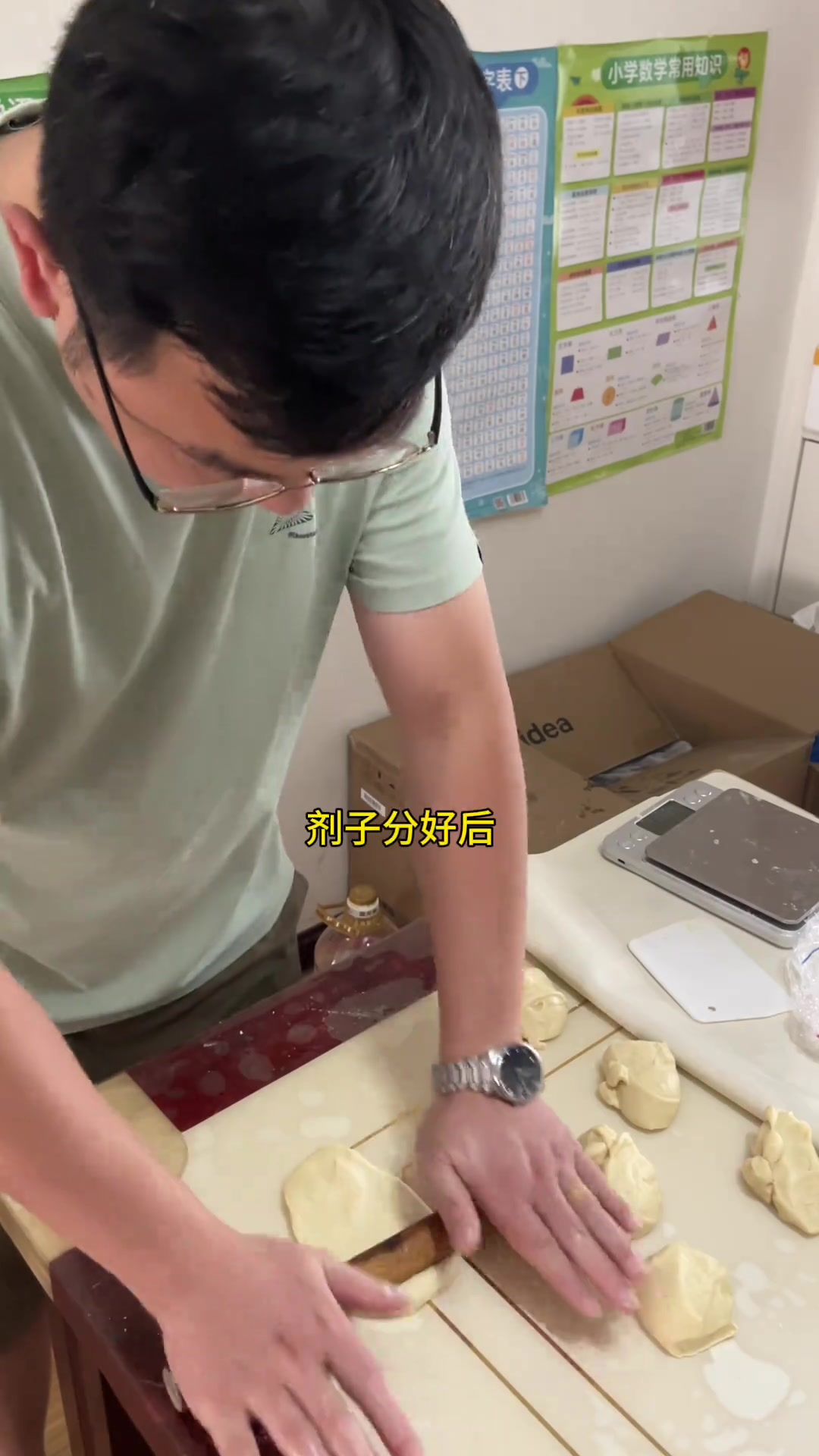 大家要的手工版本吐司教程来了，简单快捷，做出来效果也很好 吐司 手工吐司