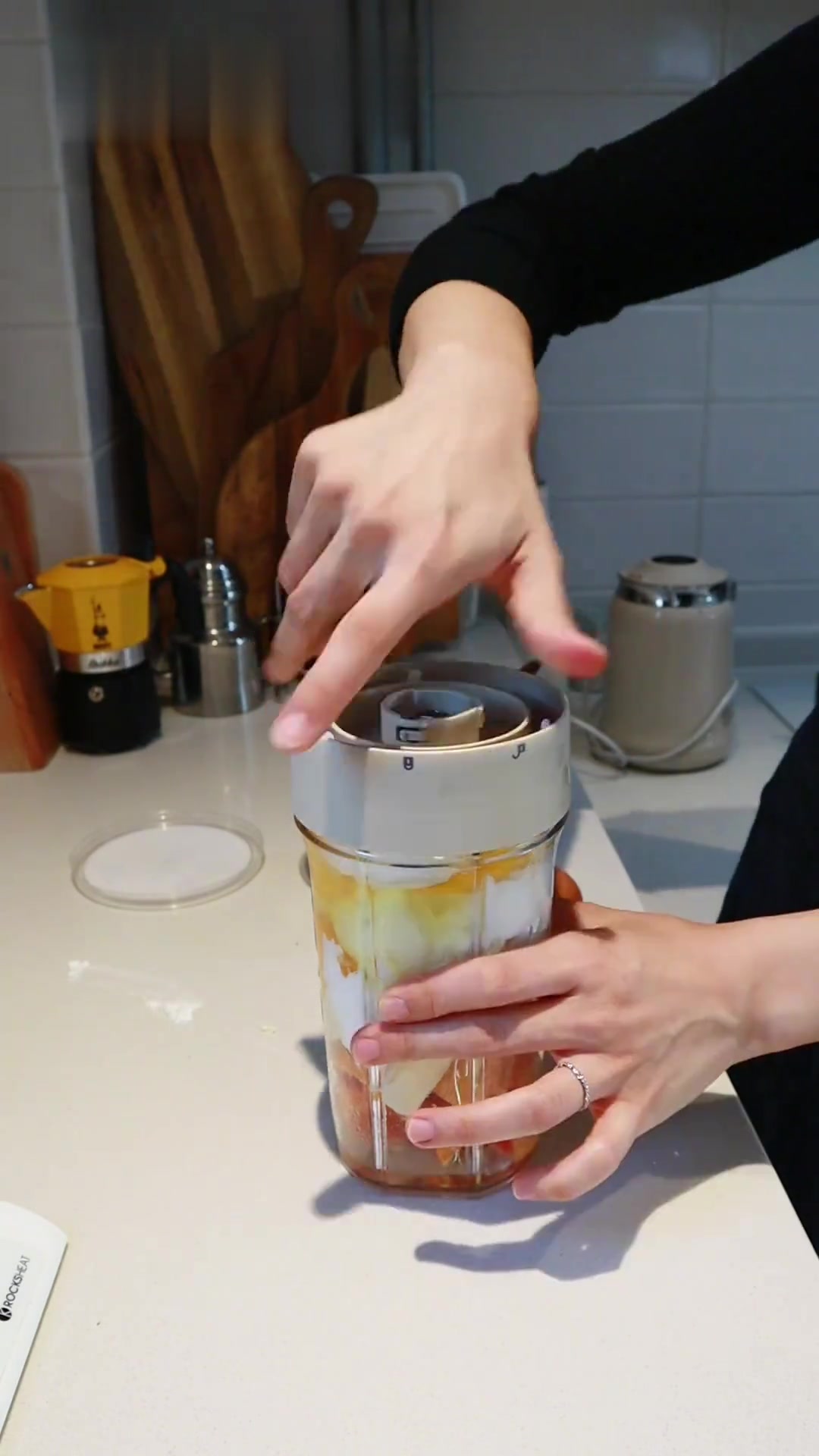 5分钟用破壁机把红薯做成低卡流心巴斯克蛋糕配方