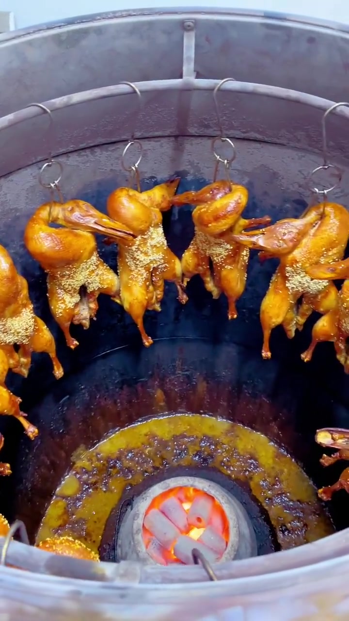 摆摊两小时赚八百脆皮烤鸭配方大公开