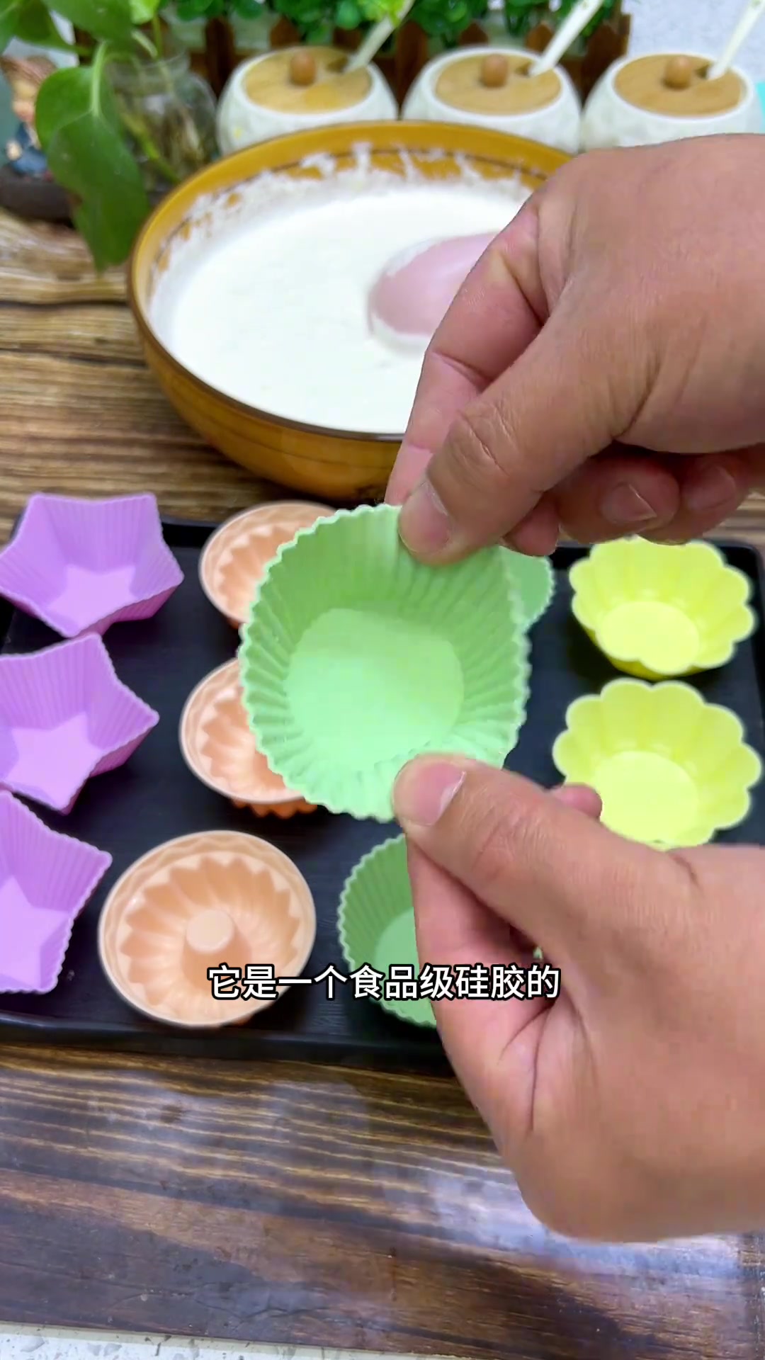 大米就能做米糕，做法简单，米香浓郁超好吃