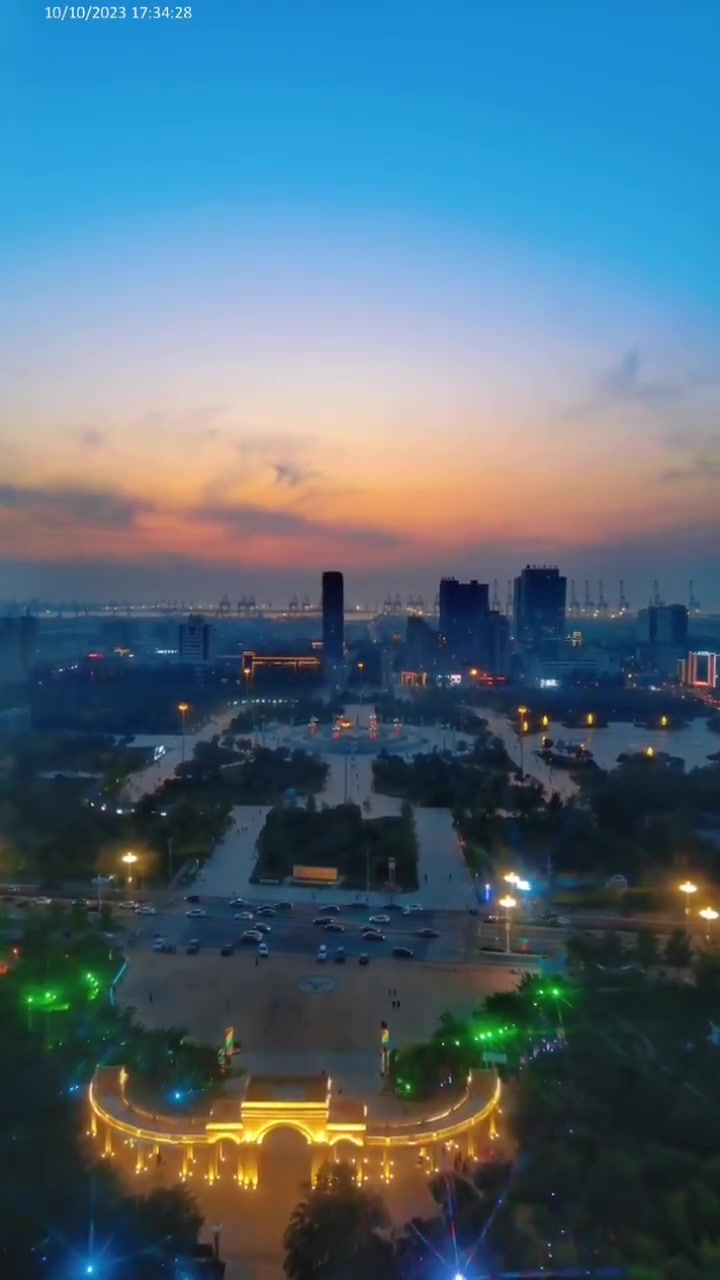 美丽的鲅鱼圈世纪广场夜景