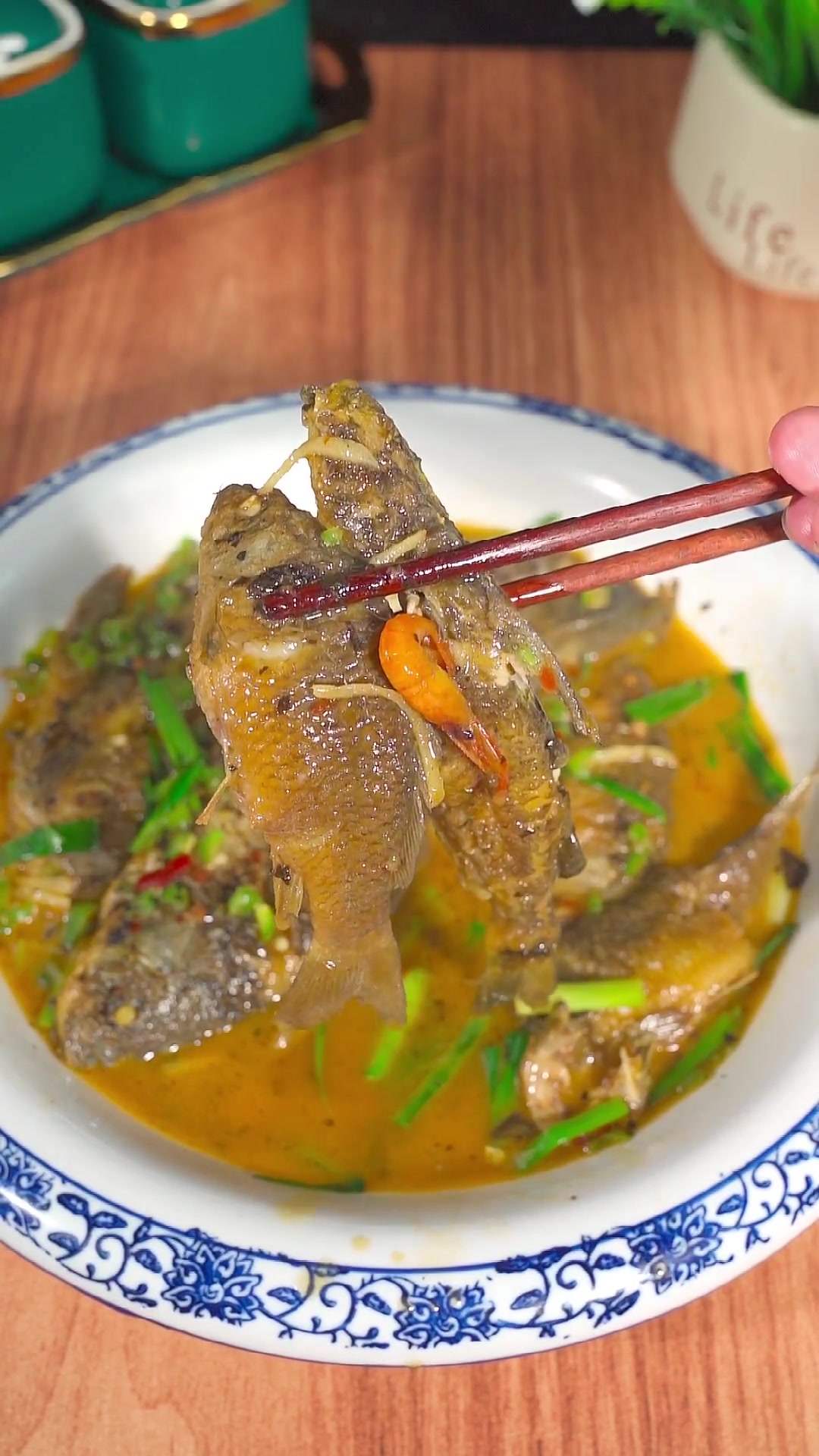 河鱼一锅鲜，融合各类河鲜，鲜味升级