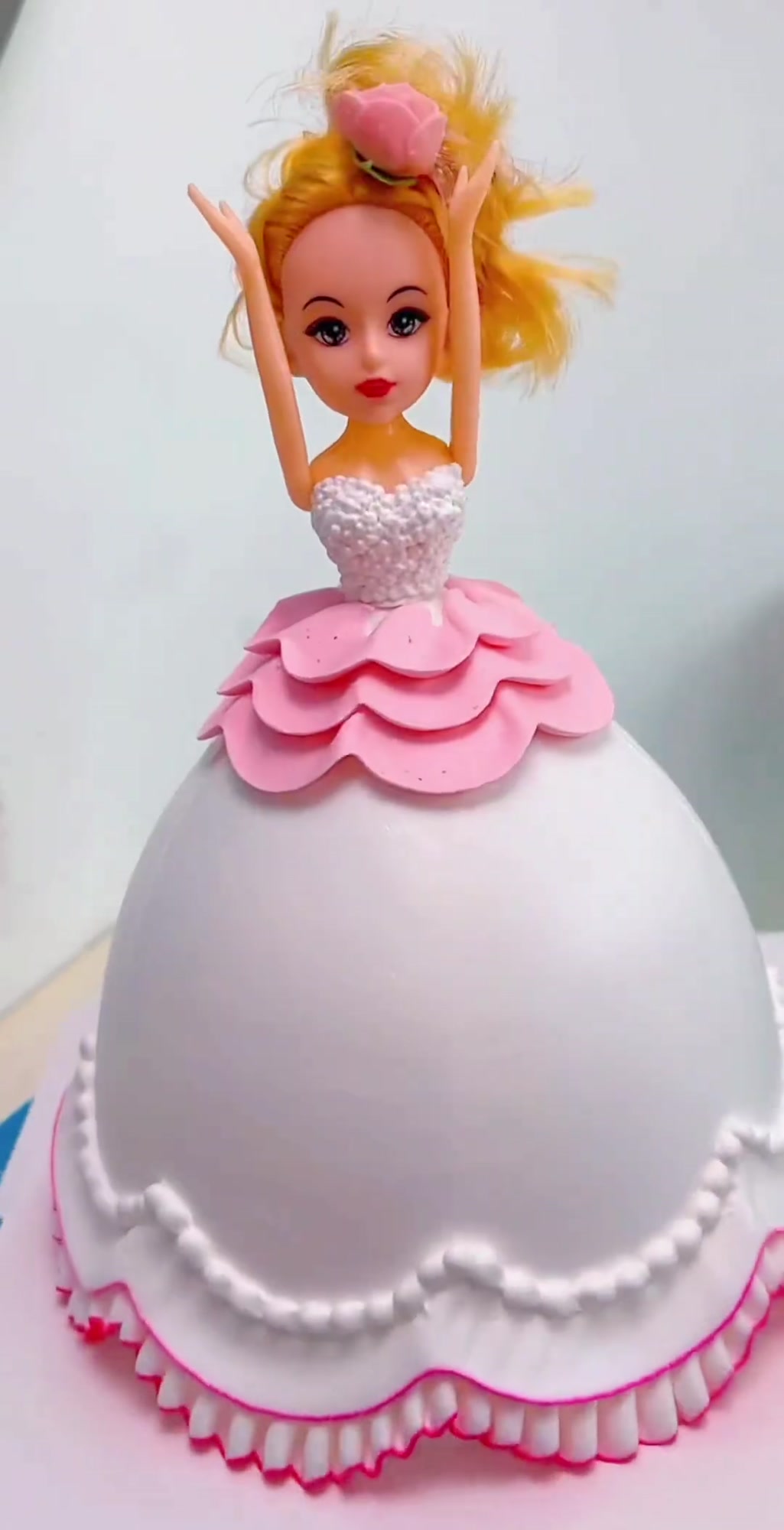 芭比娃娃蛋糕制作方法