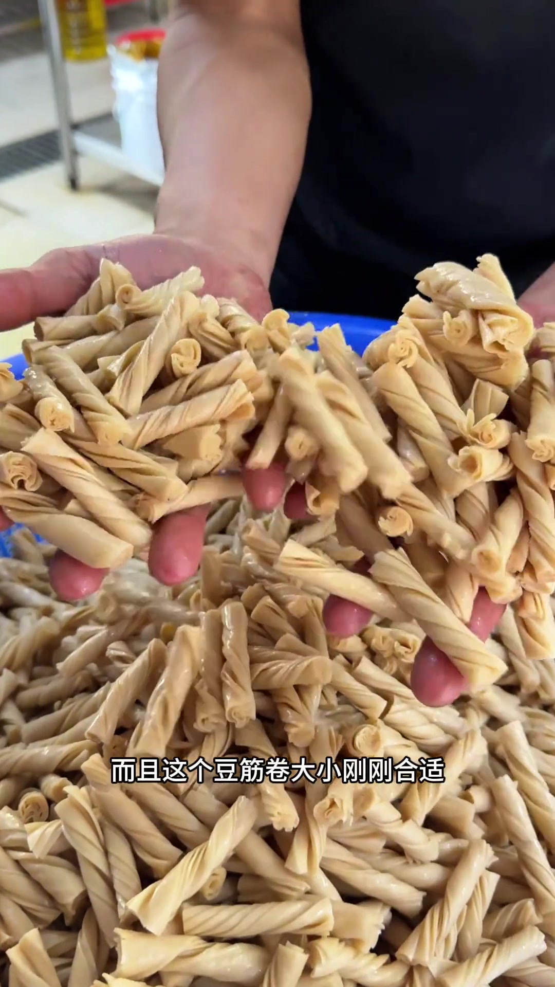 菜价贵别愁！分享实惠好吃的豆筋卷炒肉做法