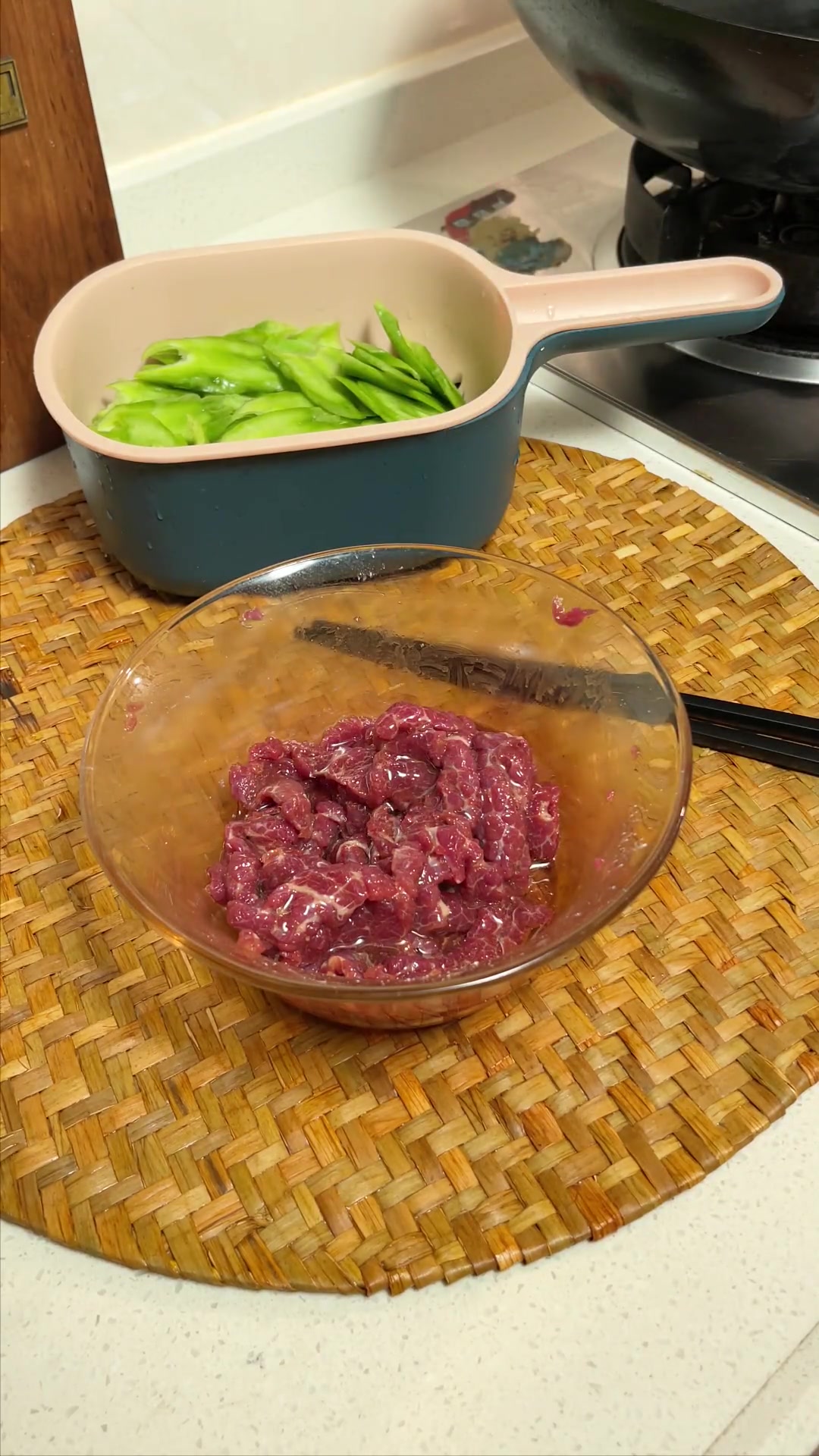 大人小孩都爱吃的苦瓜炒牛肉
