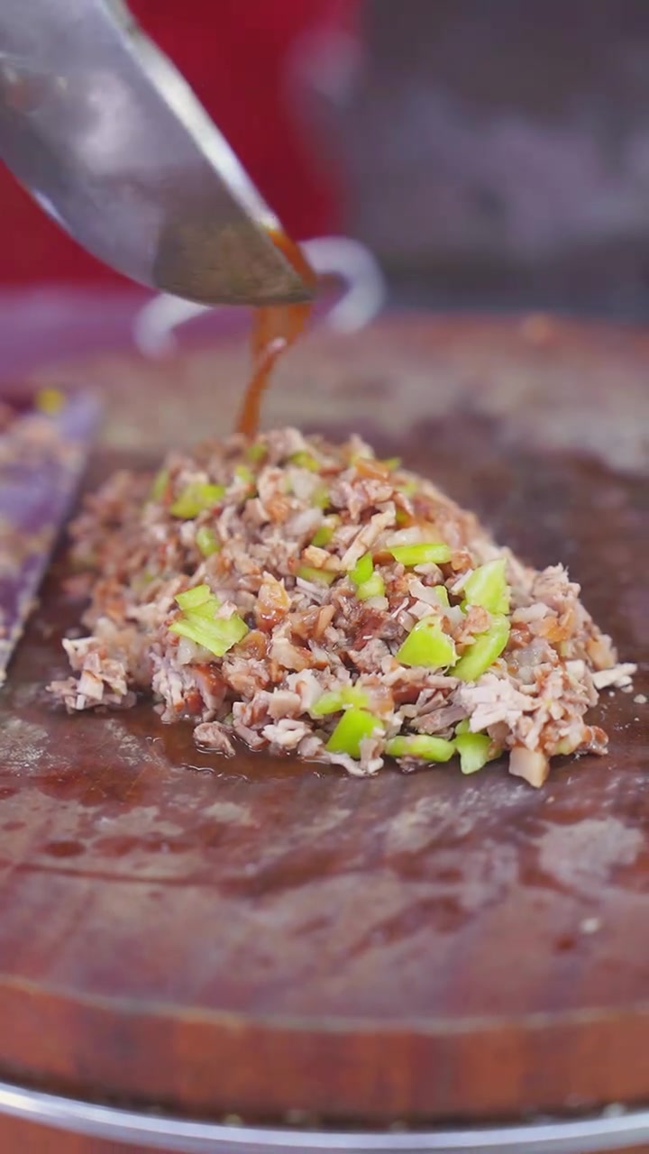 在家一定要给孩子尝尝大饼卷肉