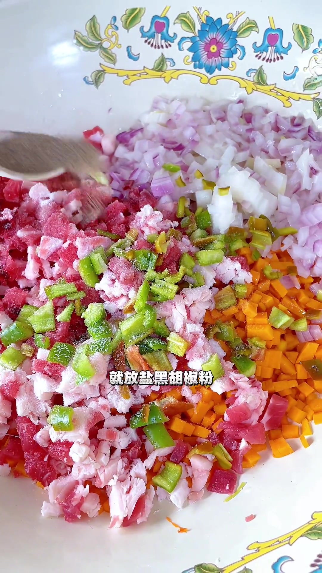 新疆美食南瓜薄皮包子,皮薄馅多汤汁浓郁