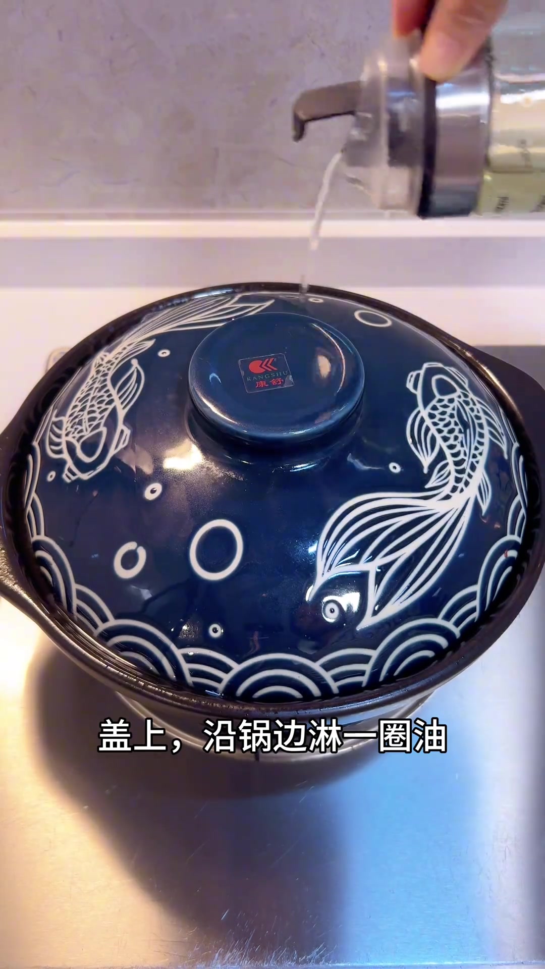 用冰箱剩菜做家庭版广式腊肠煲仔饭