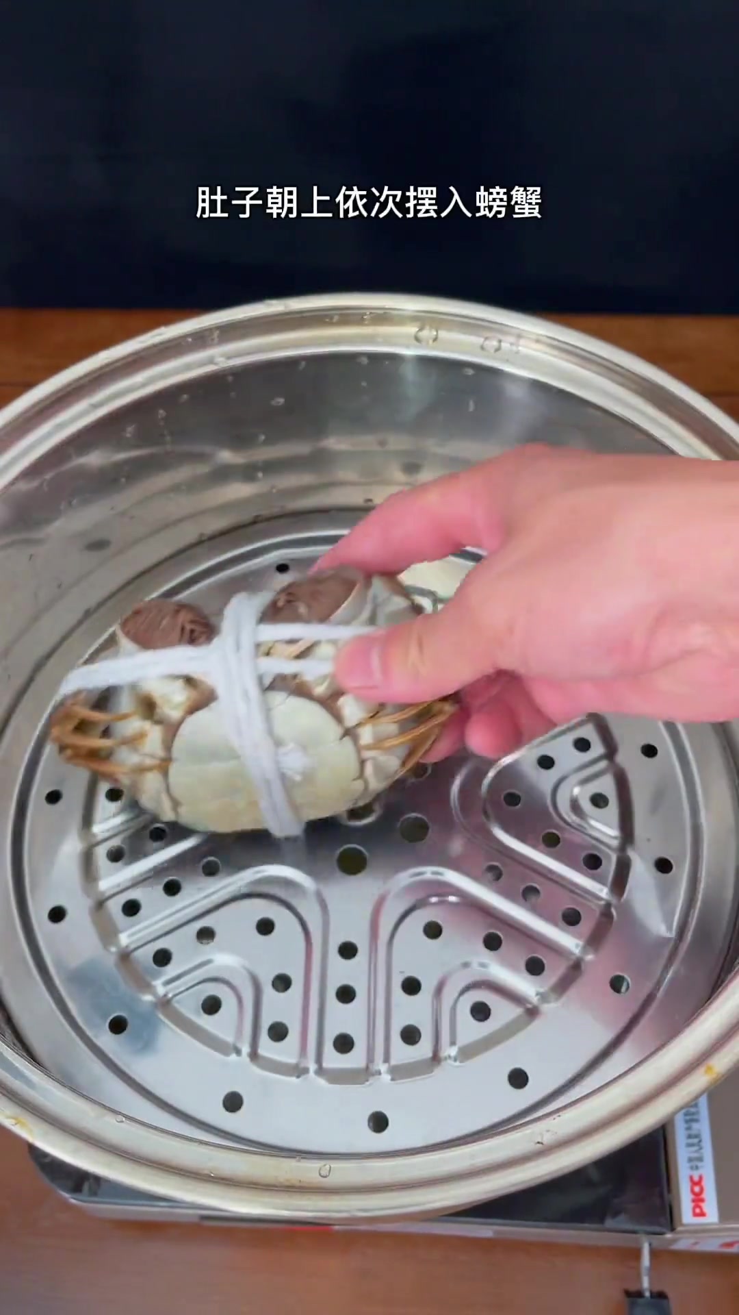 又到吃螃蟹时，清蒸大闸蟹详细做法