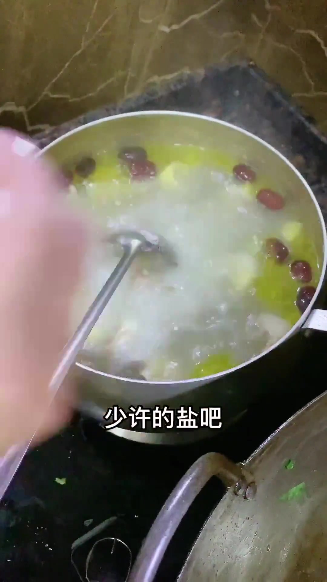 木瓜鸡汤,鲜甜可口,做法超简单!