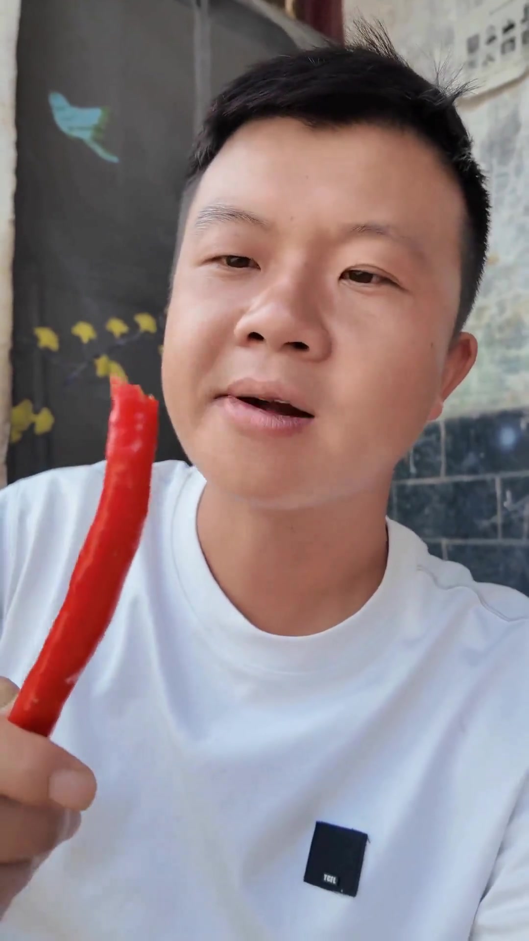在贵州农村花100块钱买只九斤重的土鸡，去老乡家里