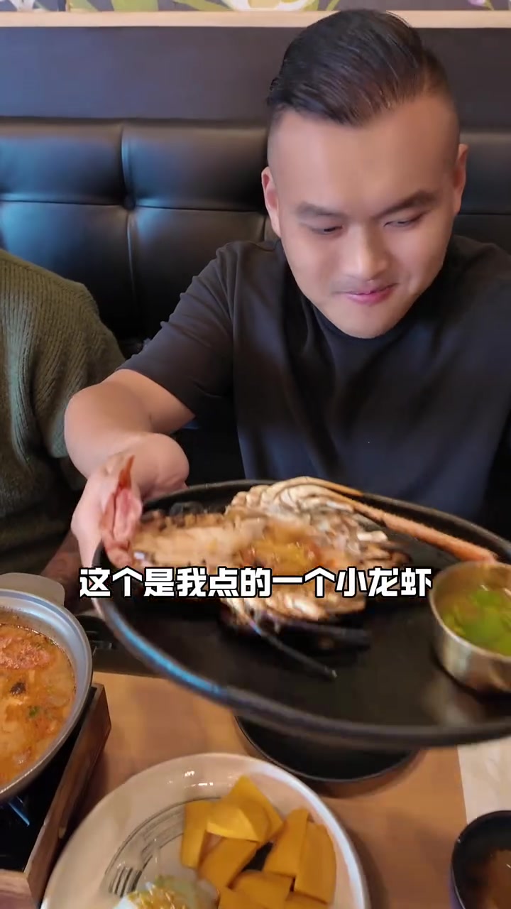 带好友品尝最美味的泰国菜