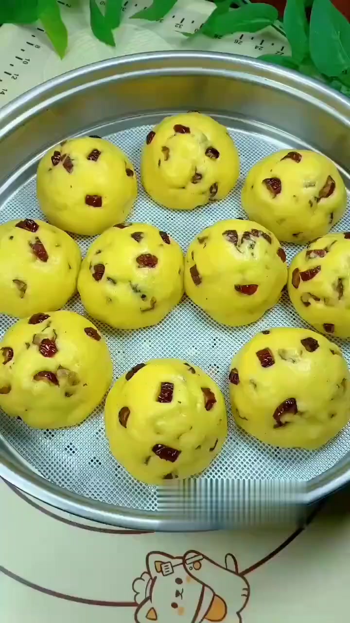 枣香玉米面窝窝头的做法