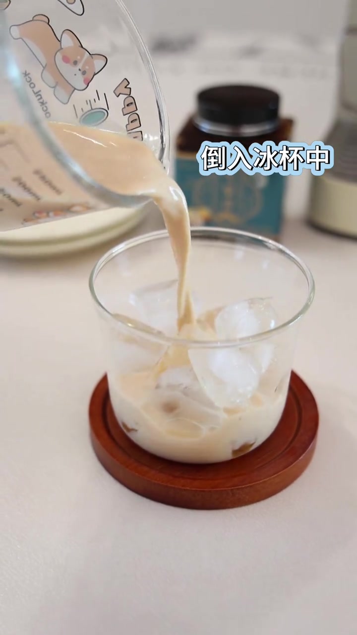 秋天当然要喝润润的秋梨膏啦