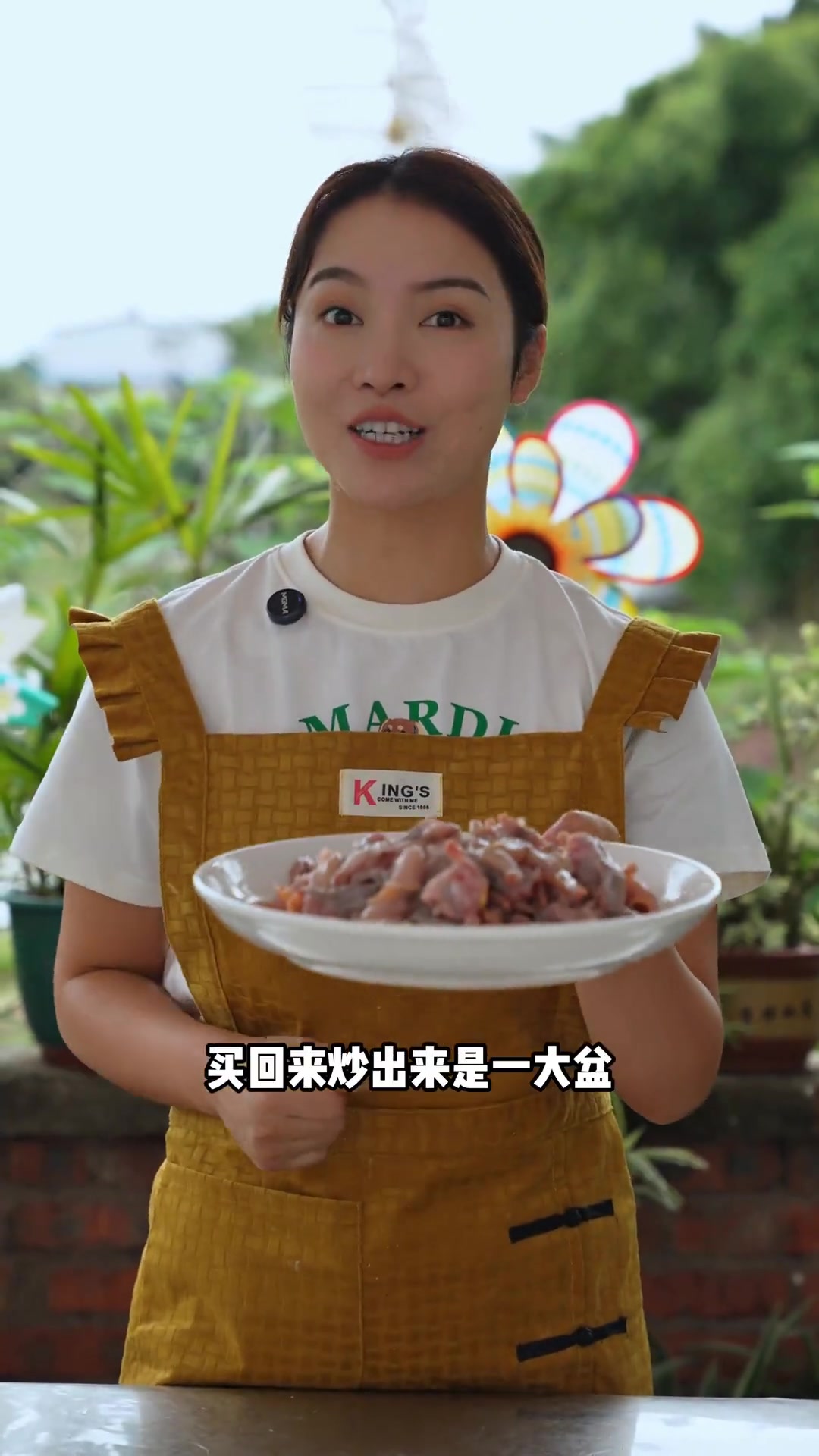 在我们四川自贡，很多朋友都爱吃的招牌菜子姜田鸡