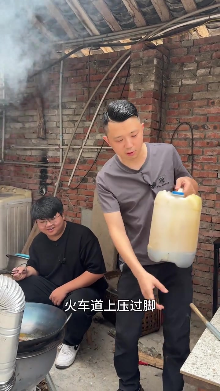 爸爸说今天吃鸭儿，那就必须安排上！