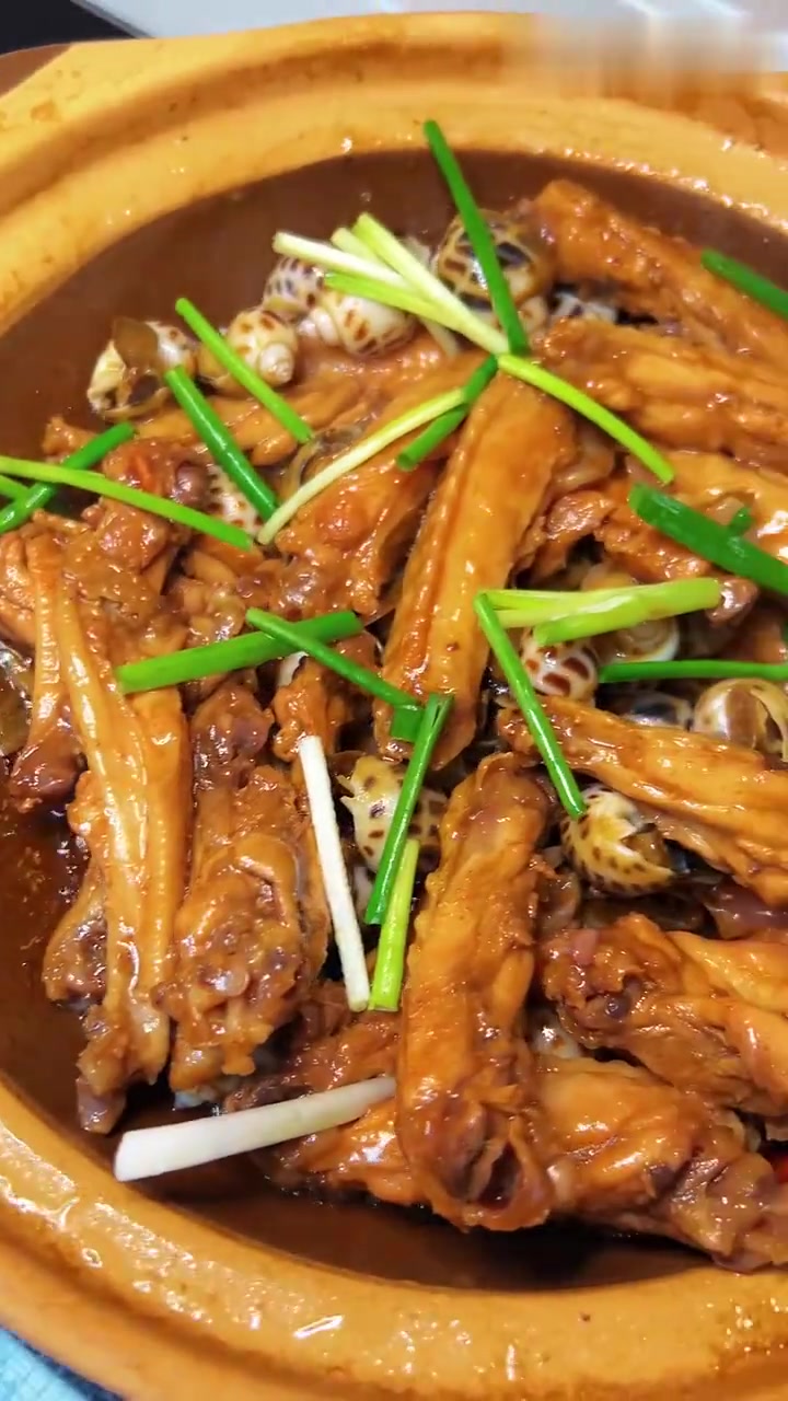 两人三餐：牛小排黄油饭+花螺鸡翅煲超幸福！