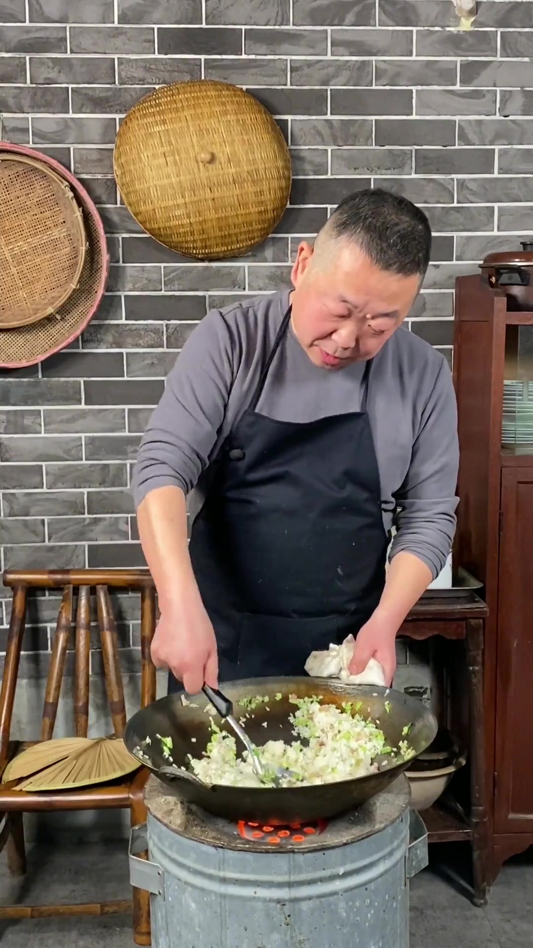 咸肉菜炒饭，满是小时候的回忆