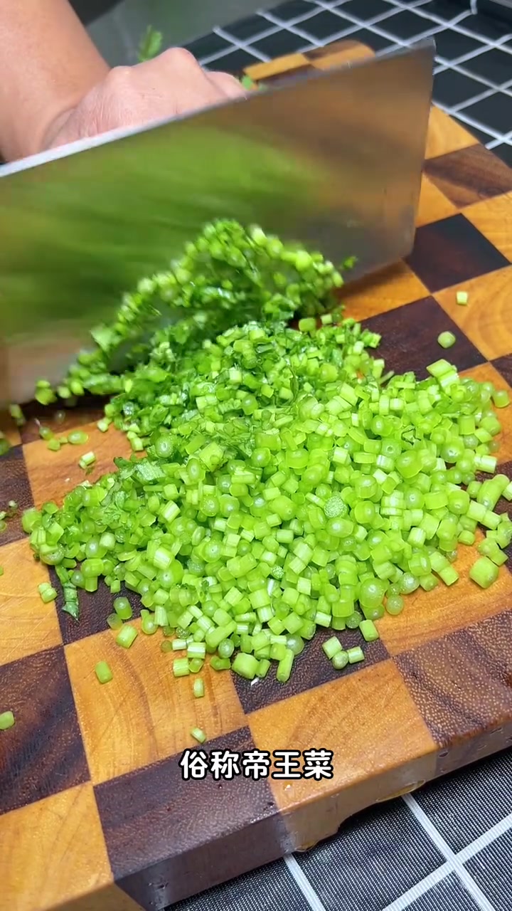 茼蒿烧豆腐做法简单,好吃还不长肉
