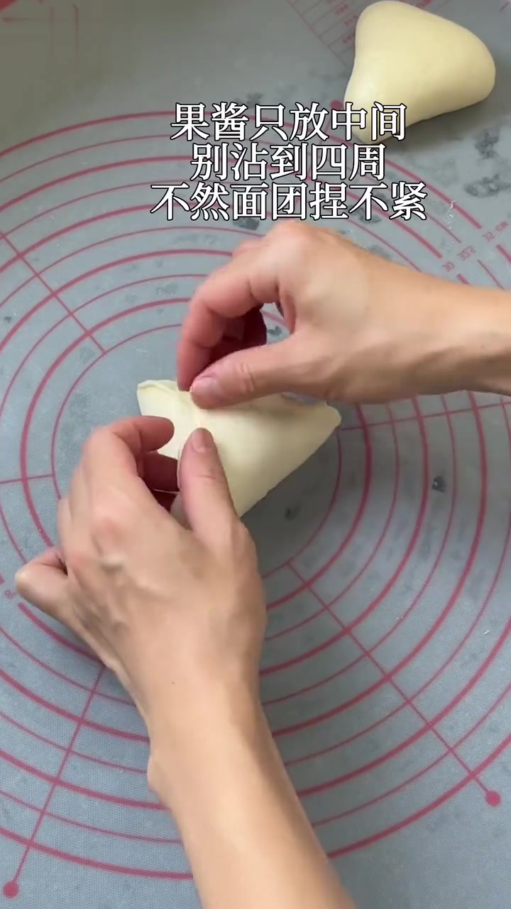 蓝莓果酱面包一次发酵,自制万能果酱