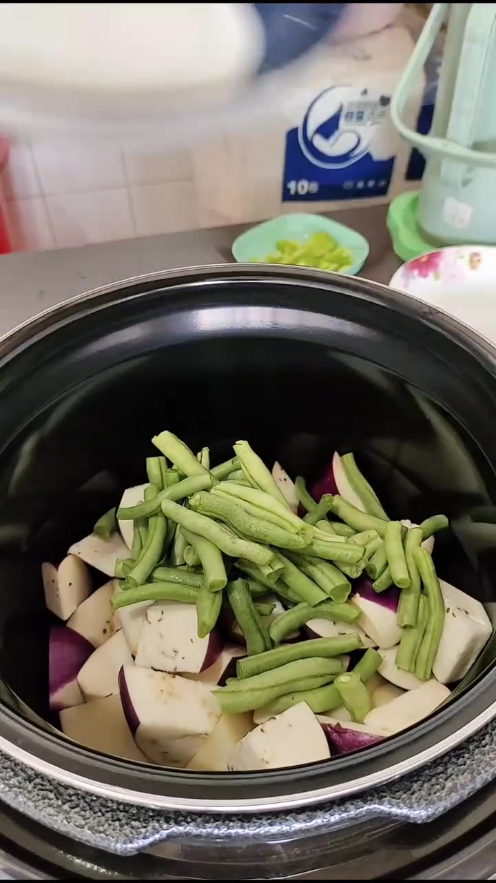 电饭锅做的地三鲜,不炸不炒,出锅比炒的都香