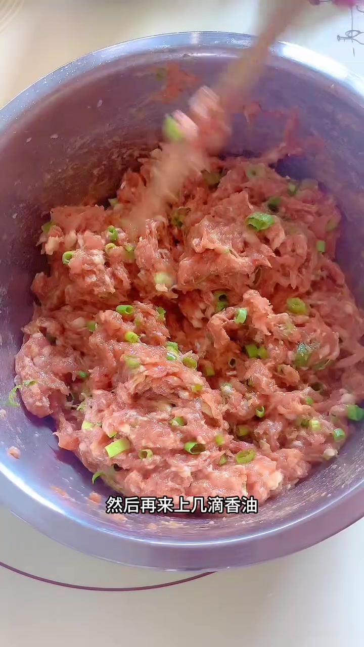 焦香酥脆皮薄层多的千层肉饼,做法简单易复刻