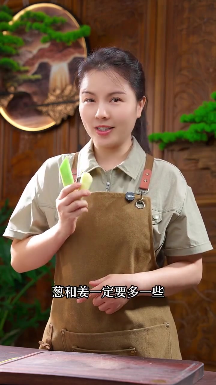 吃剩的鸭架别扔，这样做鸭架汤能鲜掉眉毛！