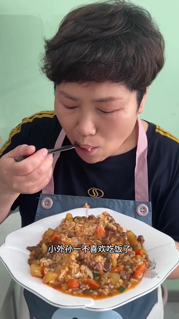 不知吃啥就做土豆牛肉盖浇饭,孩子超爱