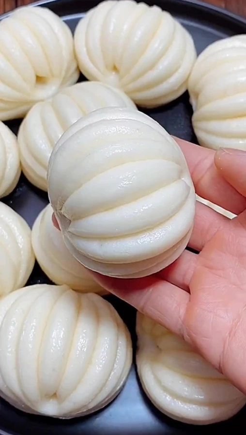 花卷馒头做法，圆形模具你学会了吗？