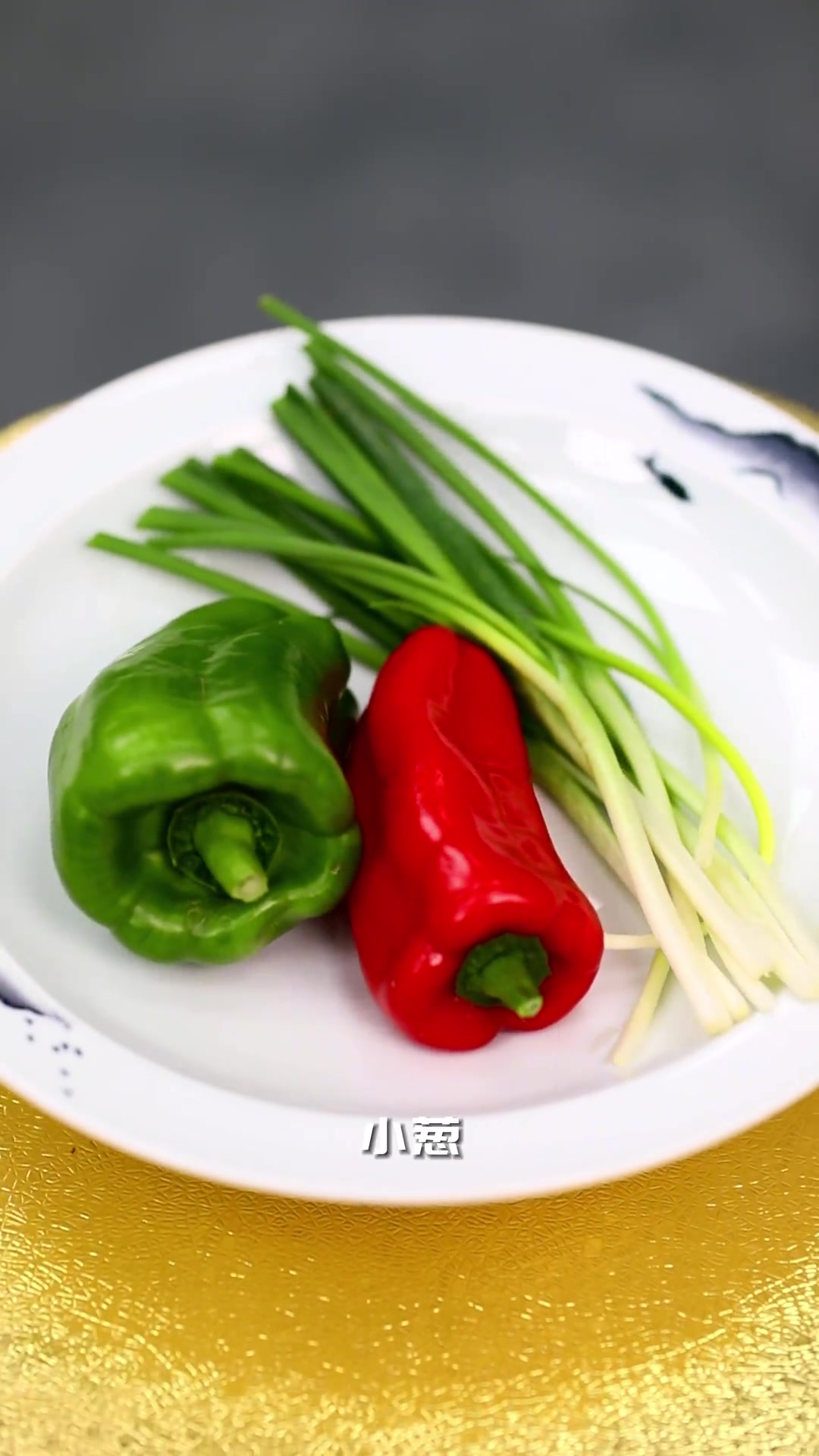 5分钟搞定香喷喷猪油炒饭!用剩米饭做