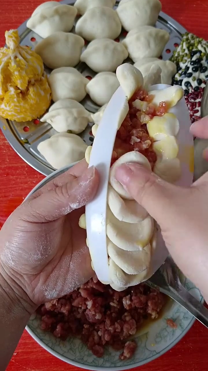 用模具做特色面食这操作能做出能吃的吗？