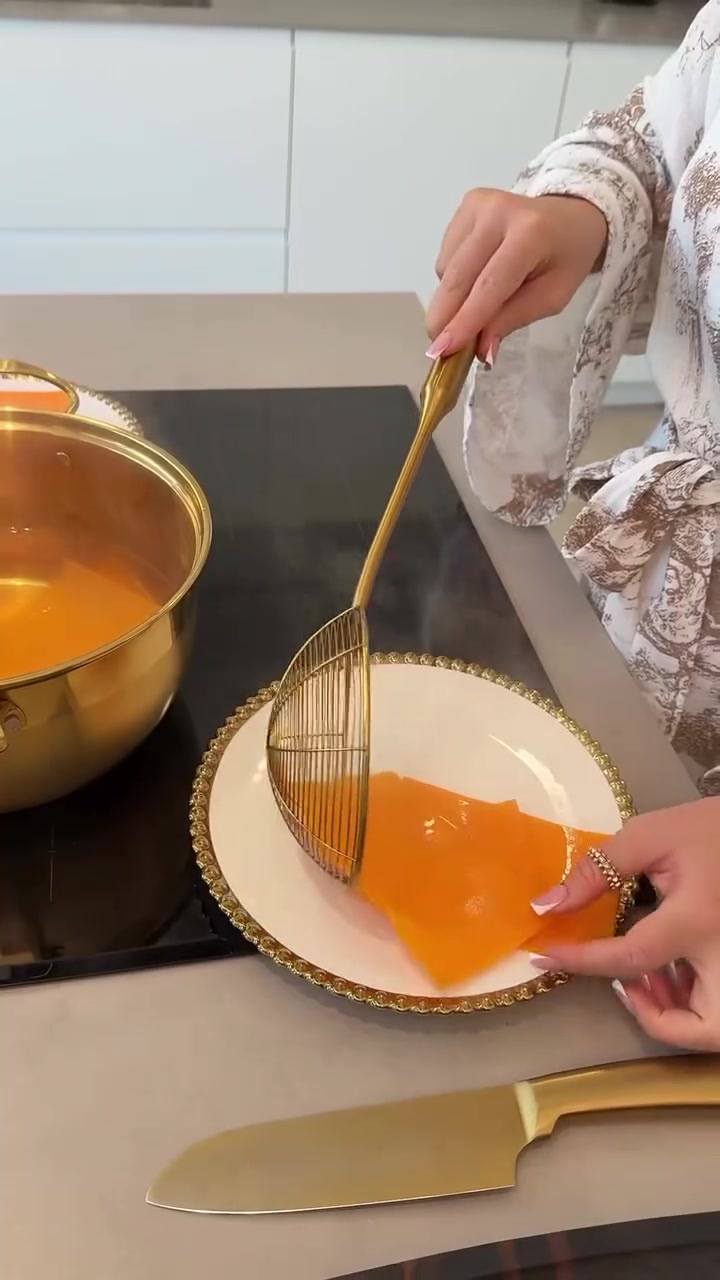 我不是说我自己，而是说南瓜，这是一种独特的成分，它结合了简单，同时又精致，柔和的味道和质地