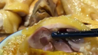 欢迎大家品尝广东白切鸡