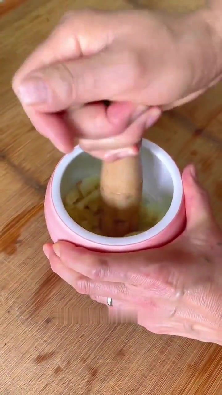 美食苜蓿菜疙瘩